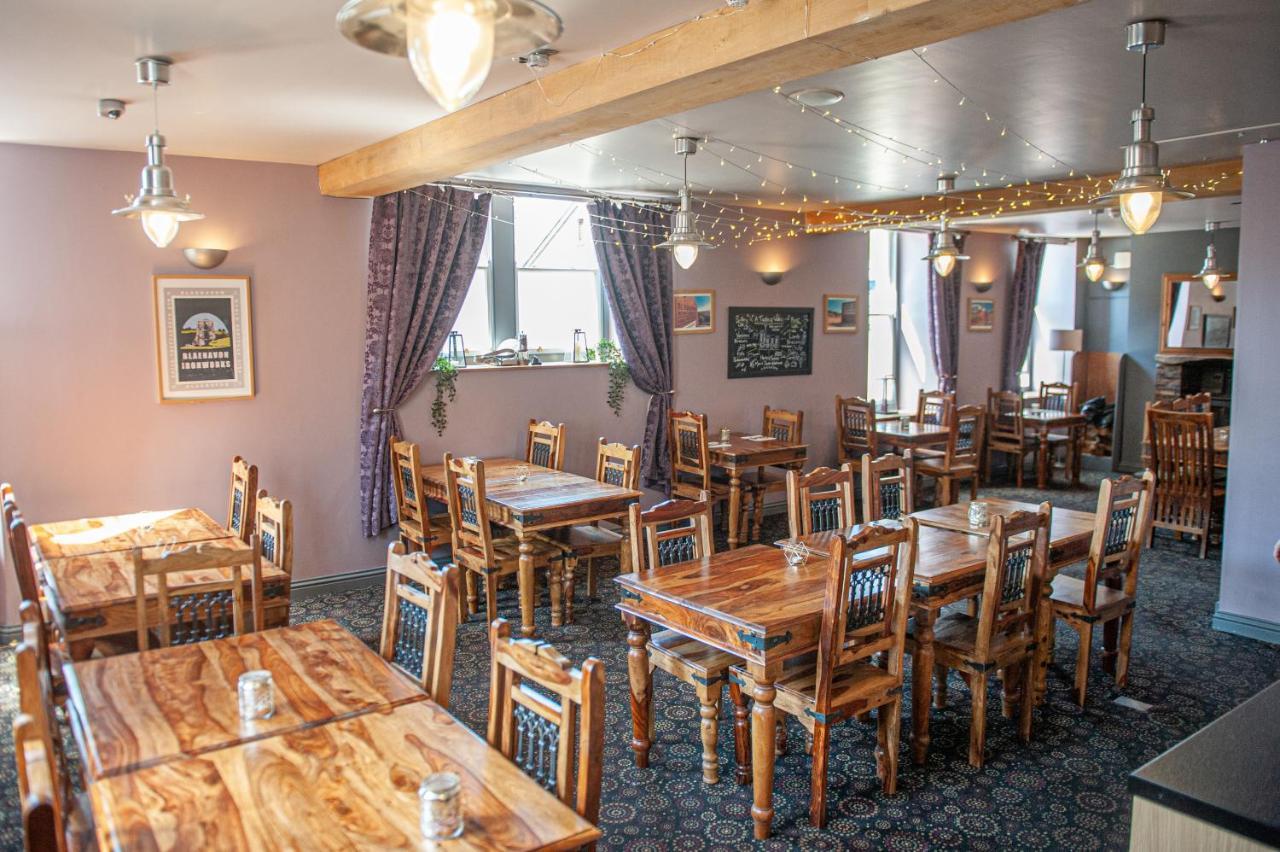 The Lion Hotel Blaenavon ภายนอก รูปภาพ