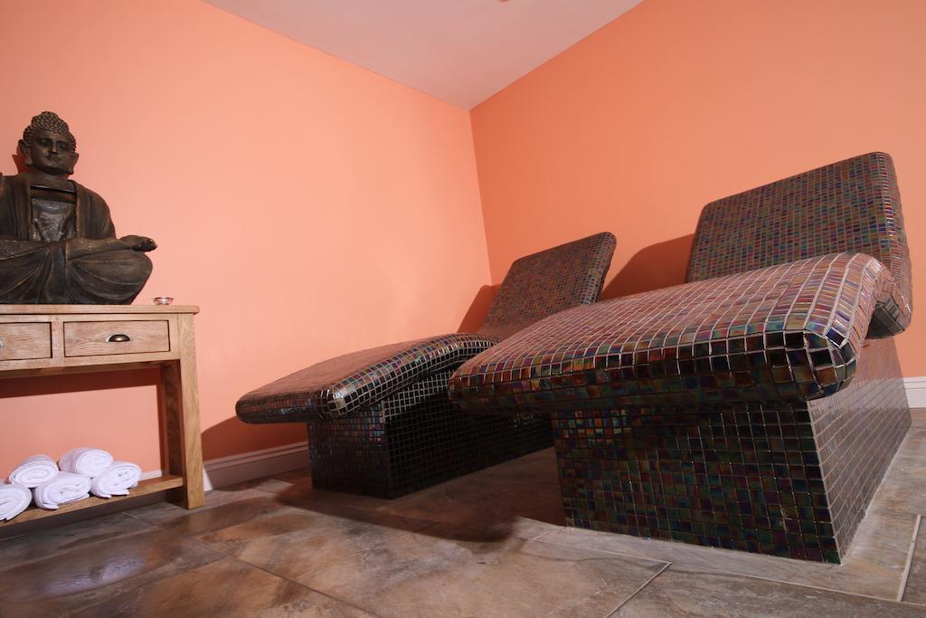 The Lion Hotel Blaenavon ภายนอก รูปภาพ